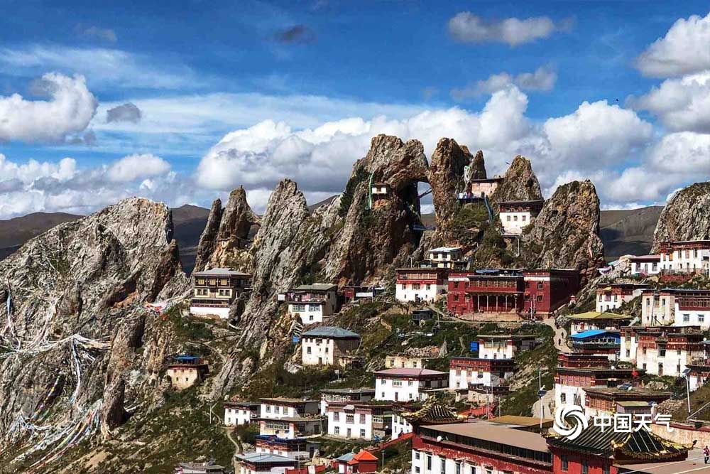 遇见美！G318国道沿途风景美不胜收